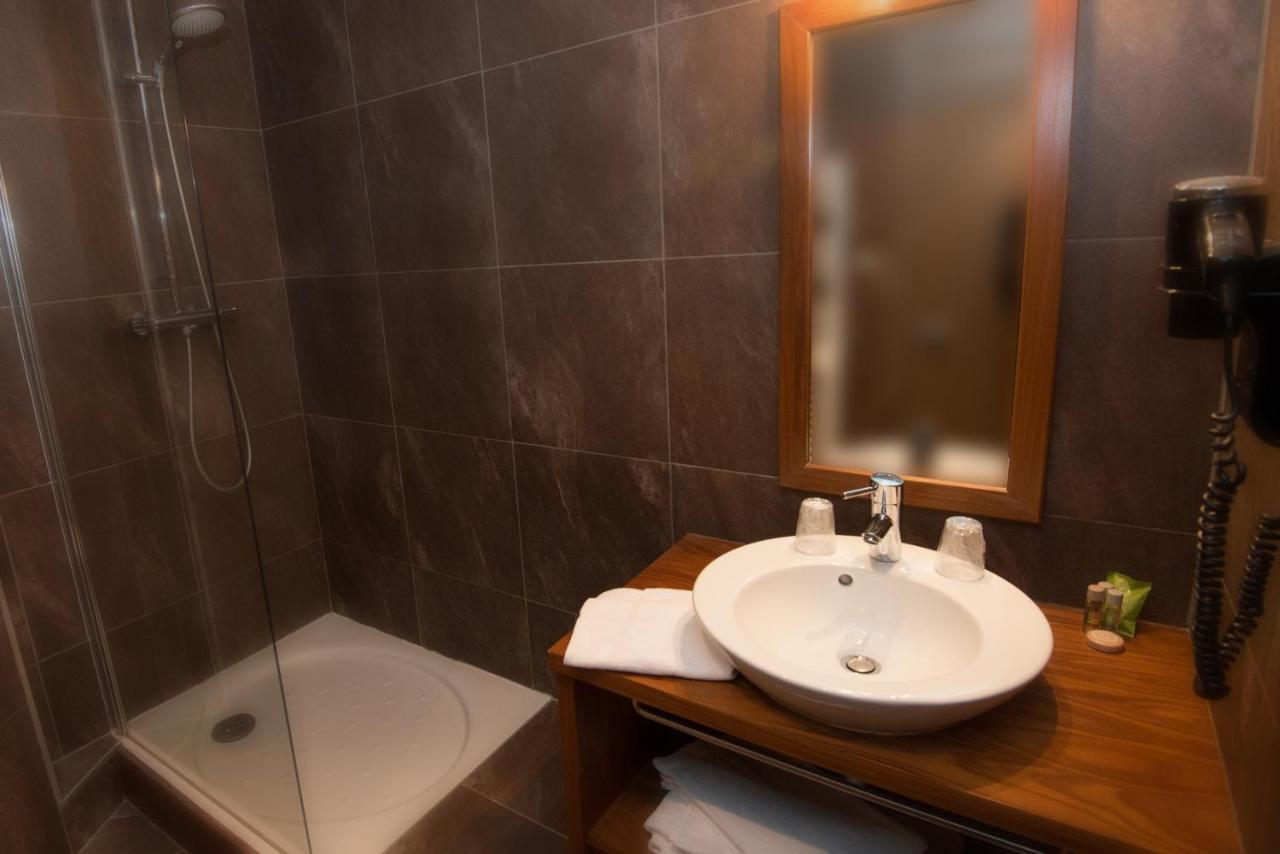 Hotel Les Vallees Labellemontagne ラ・ブレス エクステリア 写真